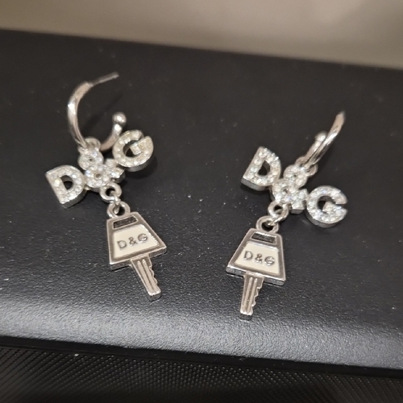 D&G Jewelry - D&G Silver Key Charm Earrings